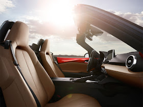 Interior view of 2017 Mazda MX-5 Miata