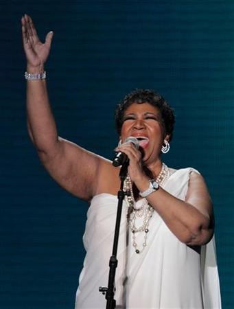 aretha franklin will perform at whitney-houston