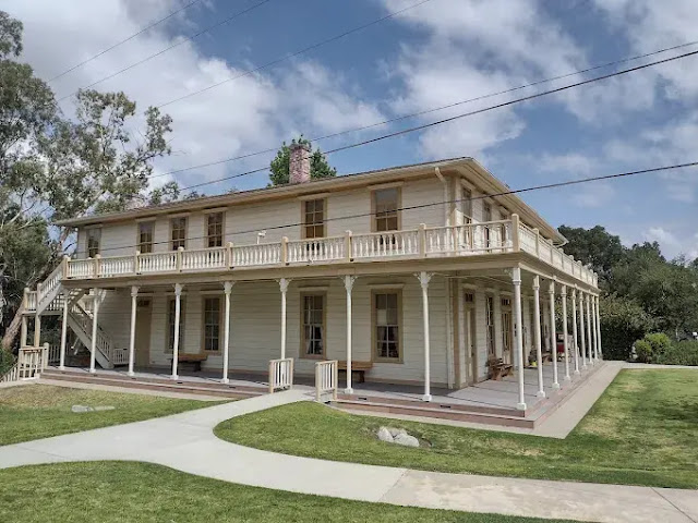 Museum,Tourist attraction,Historical landmark