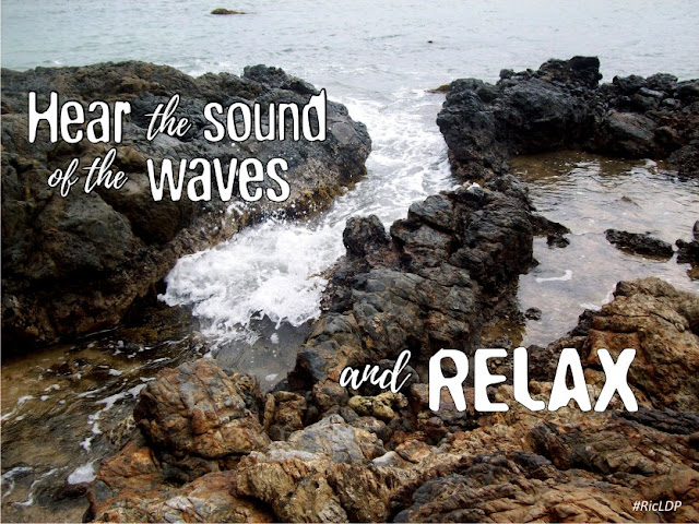 Hear the sound of the waves and relax.