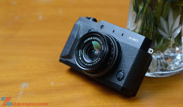 iZReview Fujifilm X30 - Máy ảnh Compact Cao Cấp