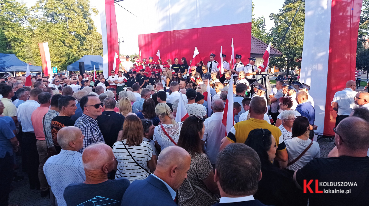 Premier Mateusz Morawiecki agitował na kolbuszowskim Rynku [ZDJĘCIA, WIDEO]