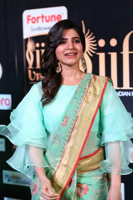 samantha cute images at IIFA 2017