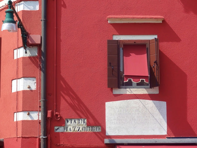 Burano, Wenecja, najbardziej kolorowa włoska wyspa, jak dojechać, co zwiedzić, gdzie zjeść