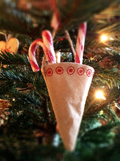 Candy Cane Pockets on Christmas Tree