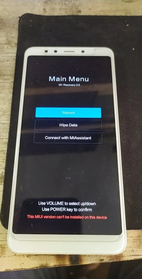 Redmi 5 rosy This miui can't be installed
