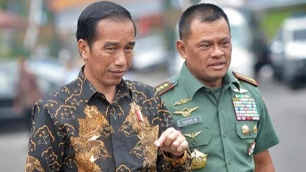 Foto: Presiden Jokowi dan Mantan Panglima TNI Jenderal (Purn) Gatot Nurmantyo.