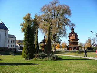 Крехів. Монастир св. Миколая
