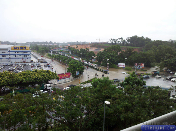 banjir kilat persimpangan mitc ayer keroh melaka