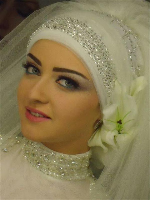 Contemporary Hijab Wedding Styles