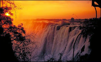 Victoria Falls (Mosi-oa-Tunya) Travel one of the largest and beautiful waterfall of the world (Part – 2)