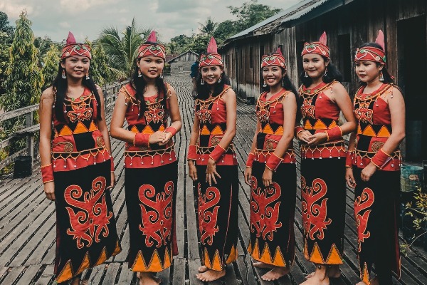 Asal Usul Orang Iban dan Hubungannya dengan Kampar Sumatera: Sebuah ...