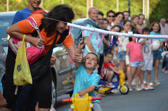 Carrera de cintas infantil en Llano