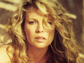 Bond Girl Kim Basinger