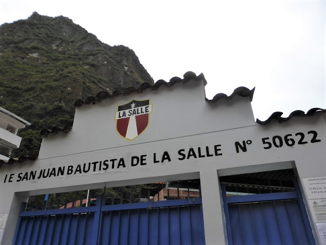 Machupicchu pueblo, colegio de Aguas Calientes