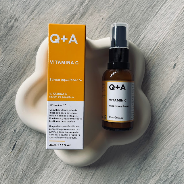 Q+A Vitamina C serum equilibrante