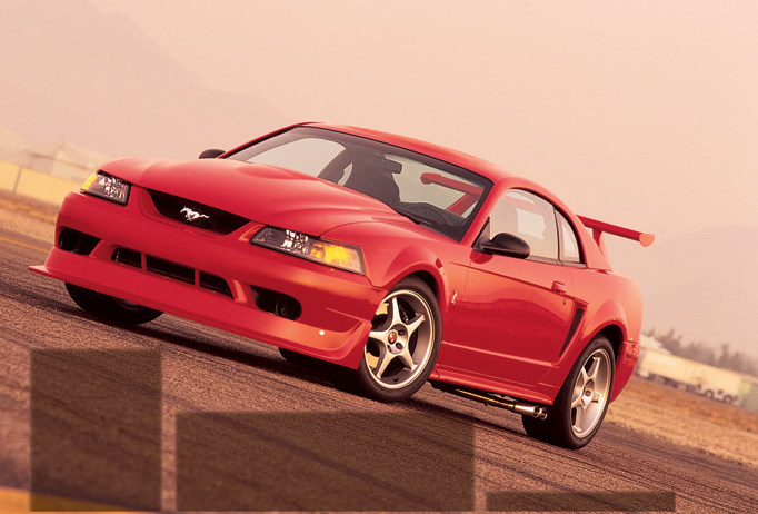 Ford Mustang SVT Cobra: 2010