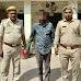 स्वाट टीम ट्रांस हिण्डन एंव थाना लिंक रोड पुलिस टीम द्वारा वांछित चल रहे स्पा सेन्टर का मालिक गिरफ्तार (The owner of the spa center wanted by SWAT team Trans Hindon and police station link road arrested)