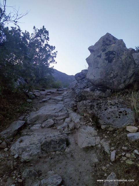 camino de subida a las Machotas