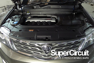 SUPERCIRCUIT Front Strut Bar is fully compatible with the Proton X70 Engine Cover.