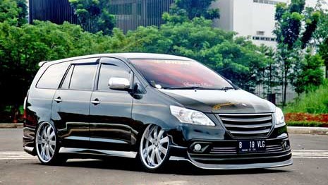  Media Modifikasi Kijang Innova Tampil Lebih Elegant 