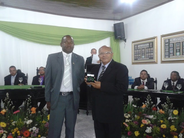 Pedro Borges é homenageado com a medalha 8 de agosto na cidade de Muritiba