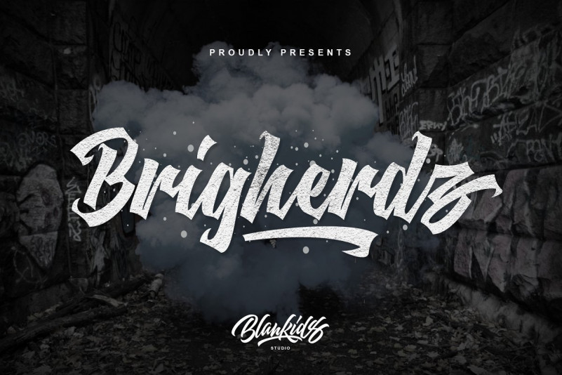 Brigherdz Font - Free Modern Blackletter Typeface