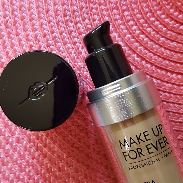 MUFE Ultra HD Invisible Cover foundation