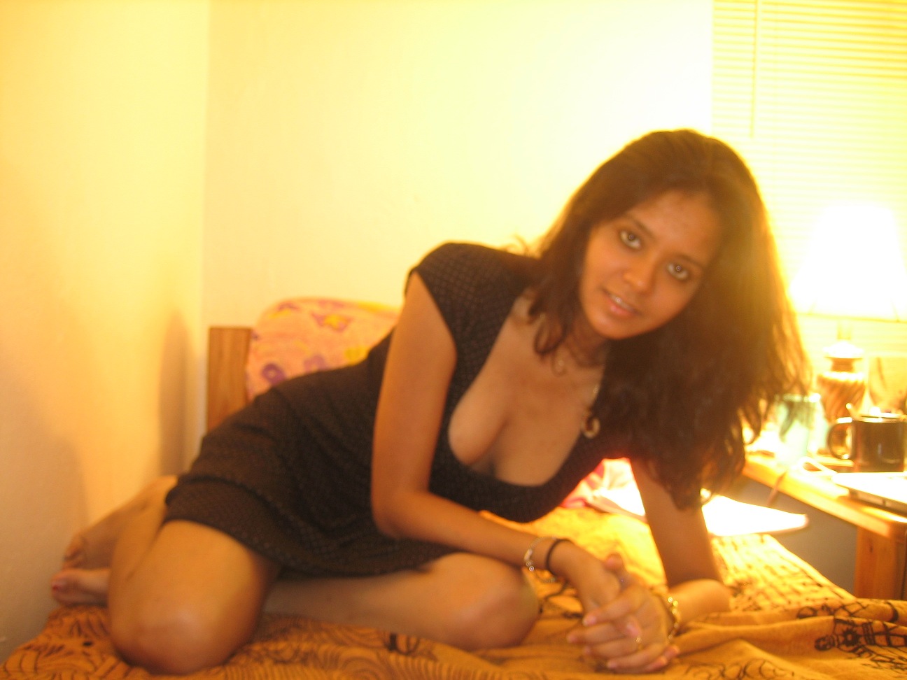downblouse indian girlfriend model shotted by bf very simple & sweet ...