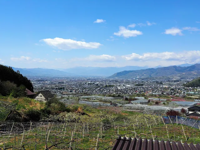 塩山　滝本院　甲府盆地　眺望