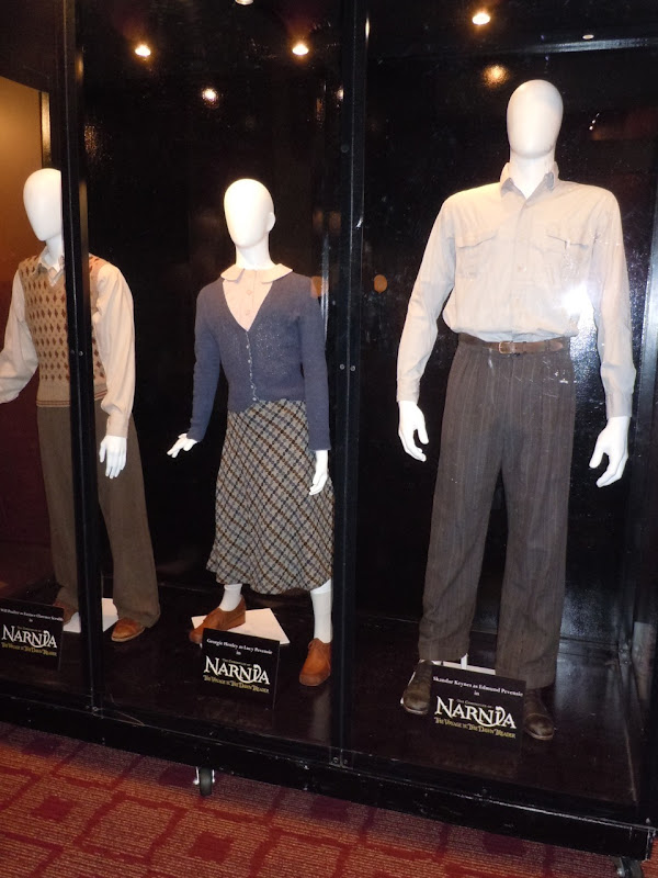 Narnia Dawn Treader film costumes