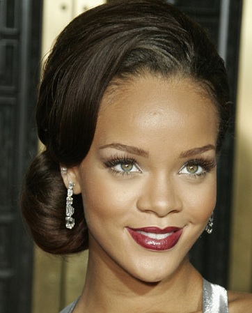 Celebrity Hairstyles – Rihanna Hairstyles