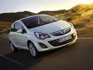 Opel Corsa 2011 (3)