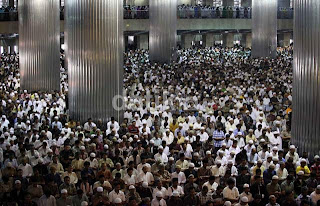 shalat jenazah uje