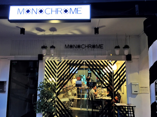 Singapore Cafe - Monochrome Bistro