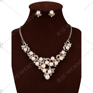 www.rosewholesale.com/cheapest/graceful-faux-pearl-wedding-party-1372594.html?lkid=379472