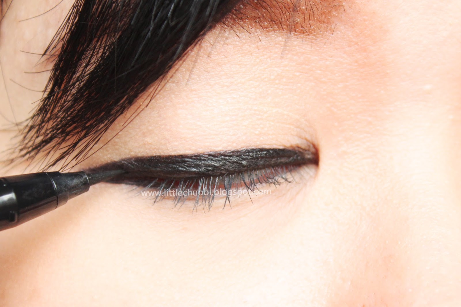 LittleChubbi Review Strong Eyes Liner Canmake