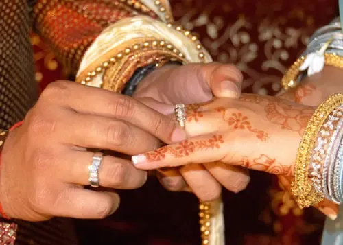 wedding ring on the fourth finger of the left hand, know the reason