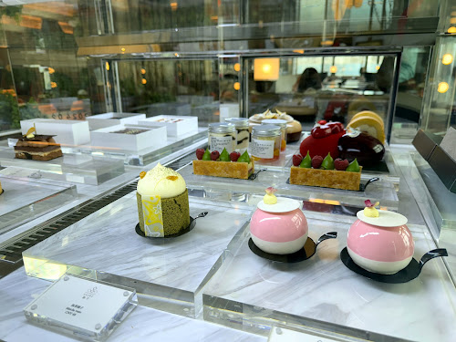 Living Room @Park Hyatt Shenzhen [Shenzhen, CHINA] - Best view Futian amazing afternoon tea pastry yogurt rose cake