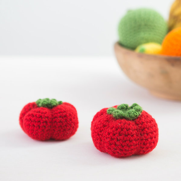 Crochet tomato pattern