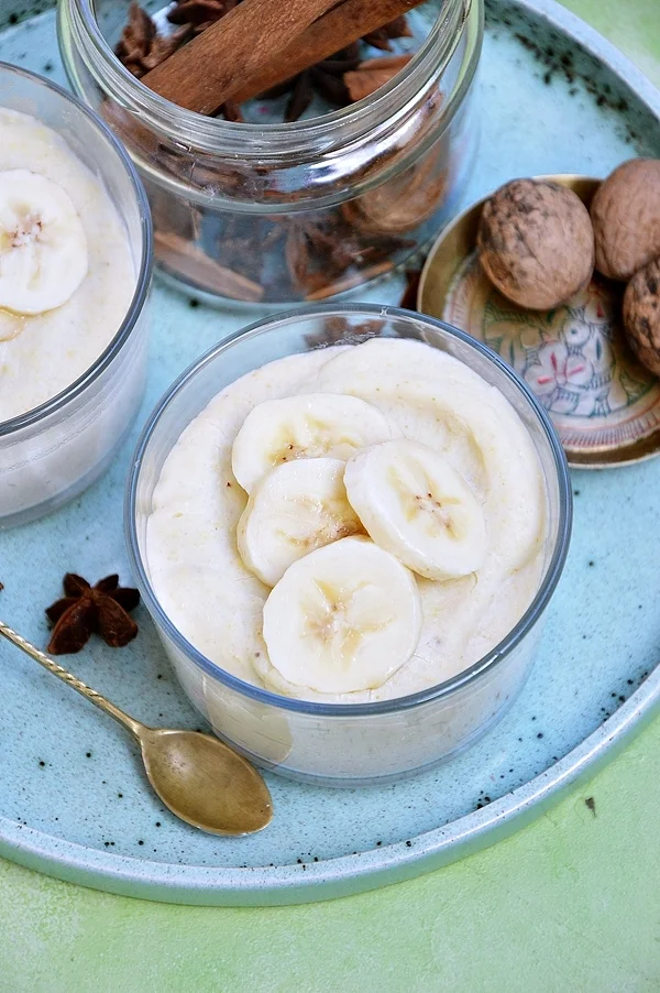Bananowy budyń jaglany