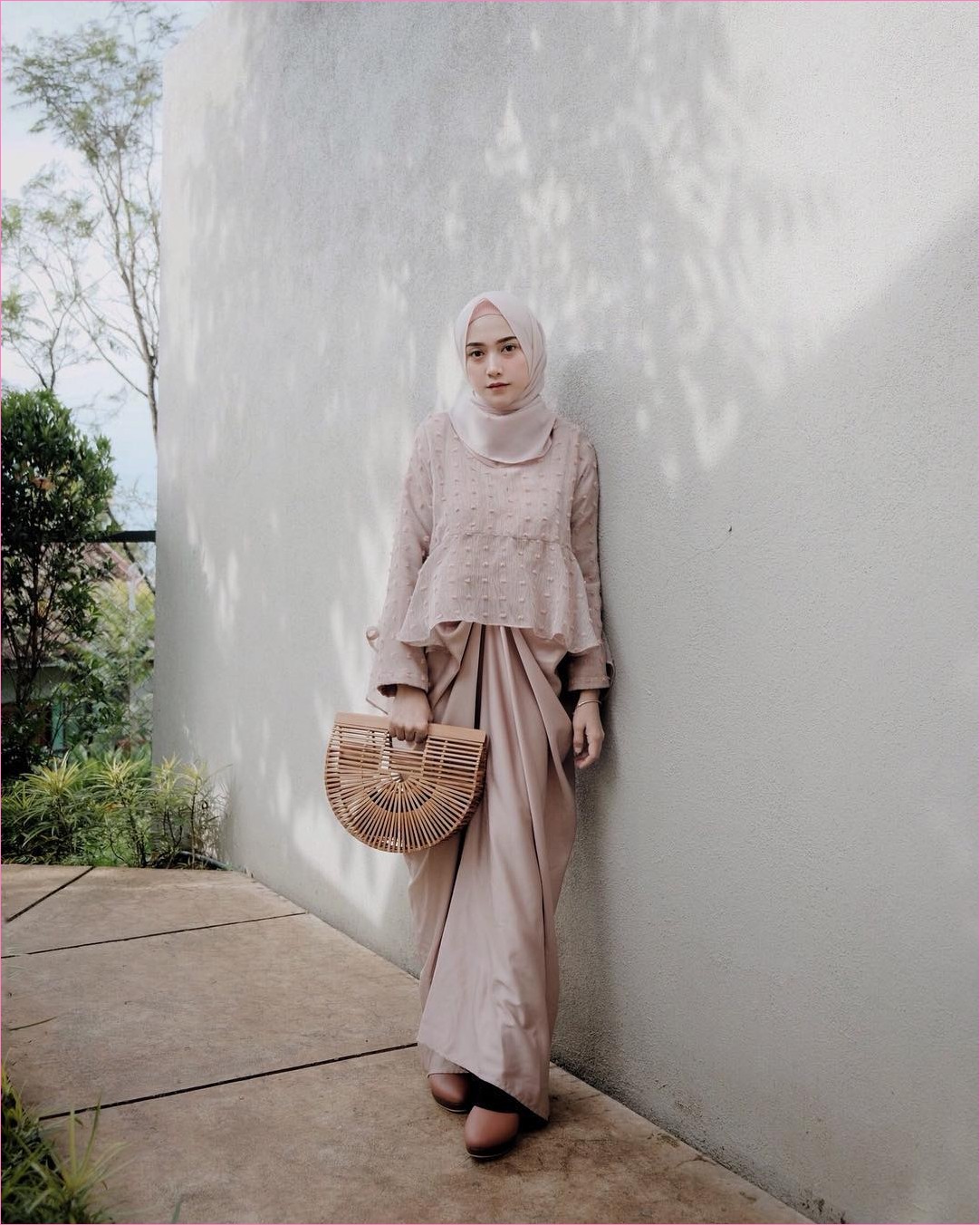 Outfit Baju  Kondangan Berhijab Ala Selebgram 2019