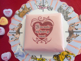 http://hollyshome-hollyshome.blogspot.com/2012/01/carrousel-valentine-with-resees-peanut.html