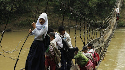 Sekolah, Anak-Anak dan Utopia Masa Depan