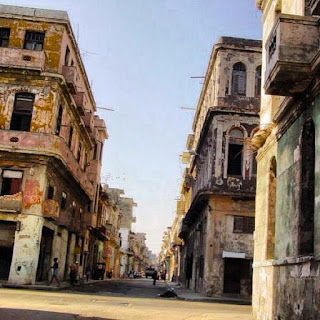 Cuban houses, buildings, housing in Cuba