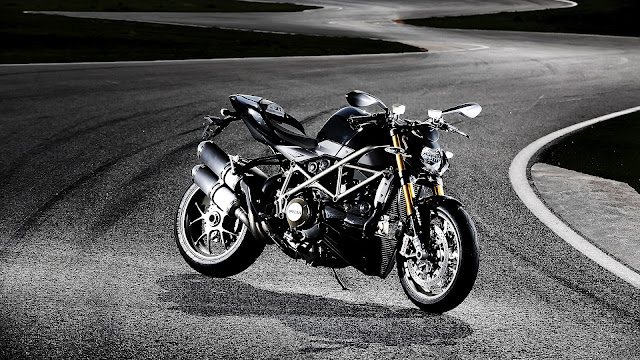 Ducati Streetfighter S HD Wallpaper