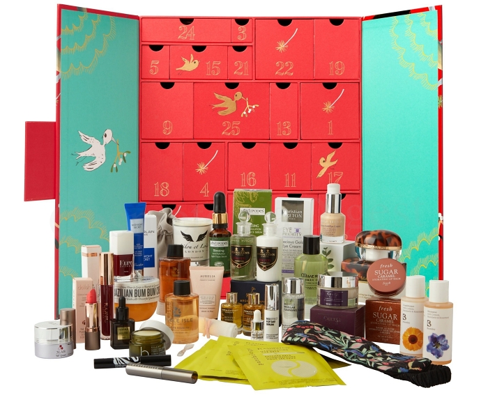 Here are the full spoilers and contents of the Fortnum & Mason Beauty Advent Calendar 2019, available worldwide for pre-order now.