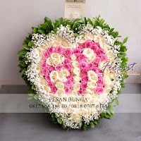 Hand Bouquet Mawar Love, Bunga Ucapan Selamat Ulang Tahun,