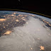 Hermosa vista de noche de Los Estados Unidos desde el espacio