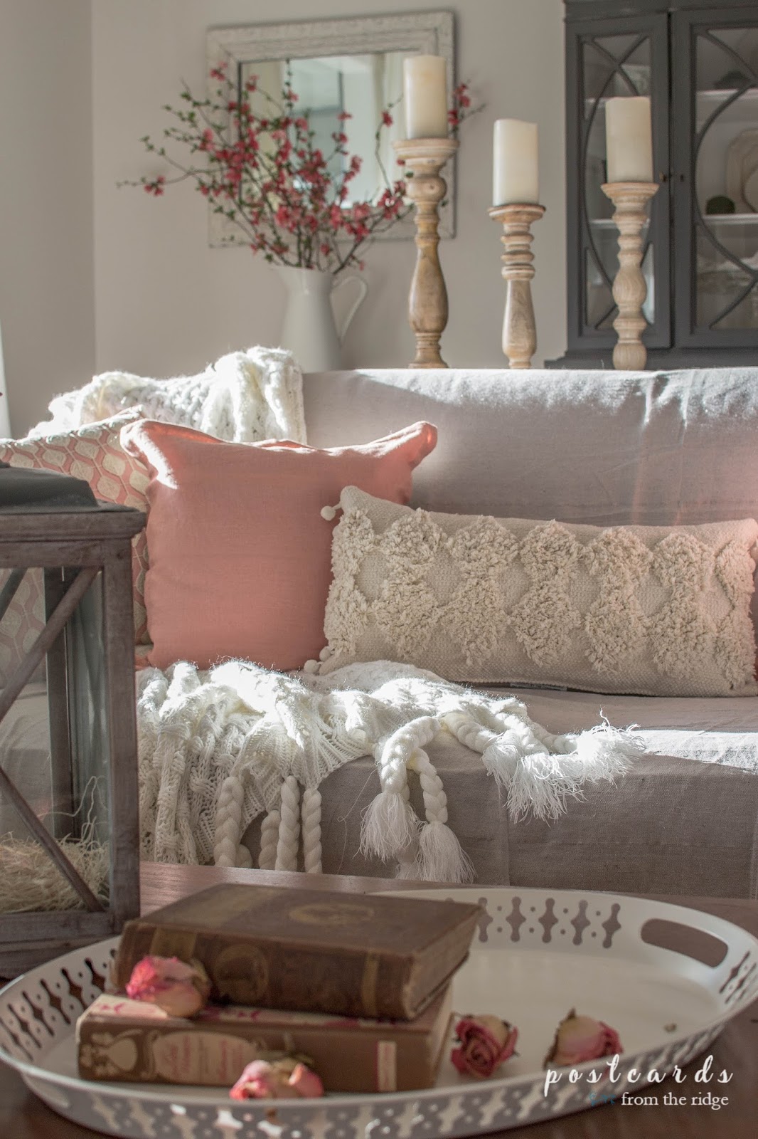 Blush and Bashful - spring accents in the living room ...